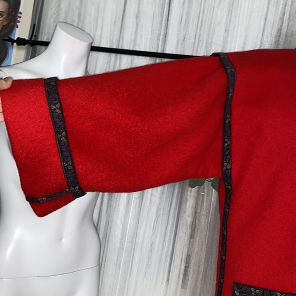Vtg 80’s Suttles and Seawinds red boiled wool duffle coat! Print fabric trims M - Picture 7 of 17
